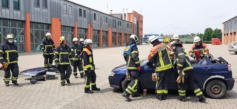 Feuerwehr Schweinfurt - Beruf und Ehrenamt_2